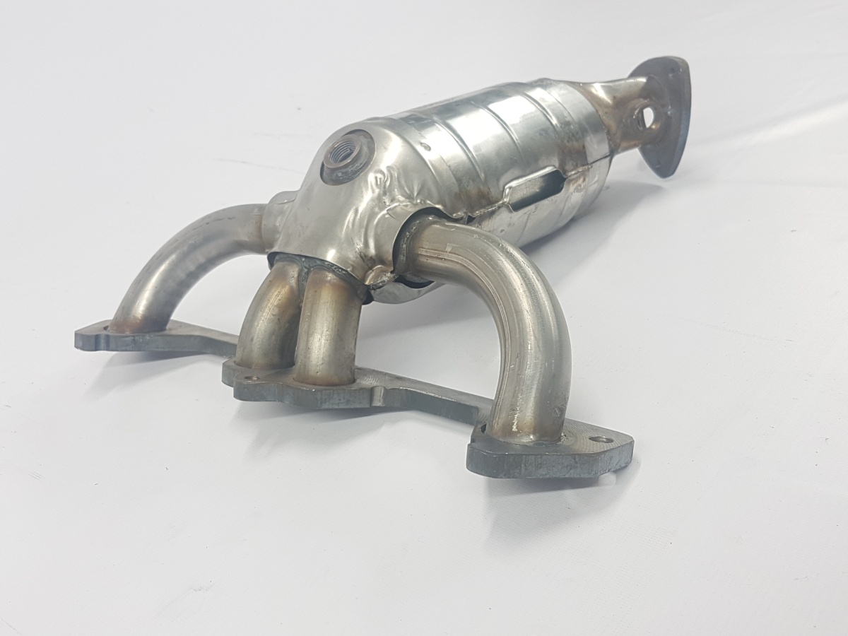 Труба приемная с нейтрализатором 1118 8кл 1,6 i (2 датчика) Агрегат (плоская)