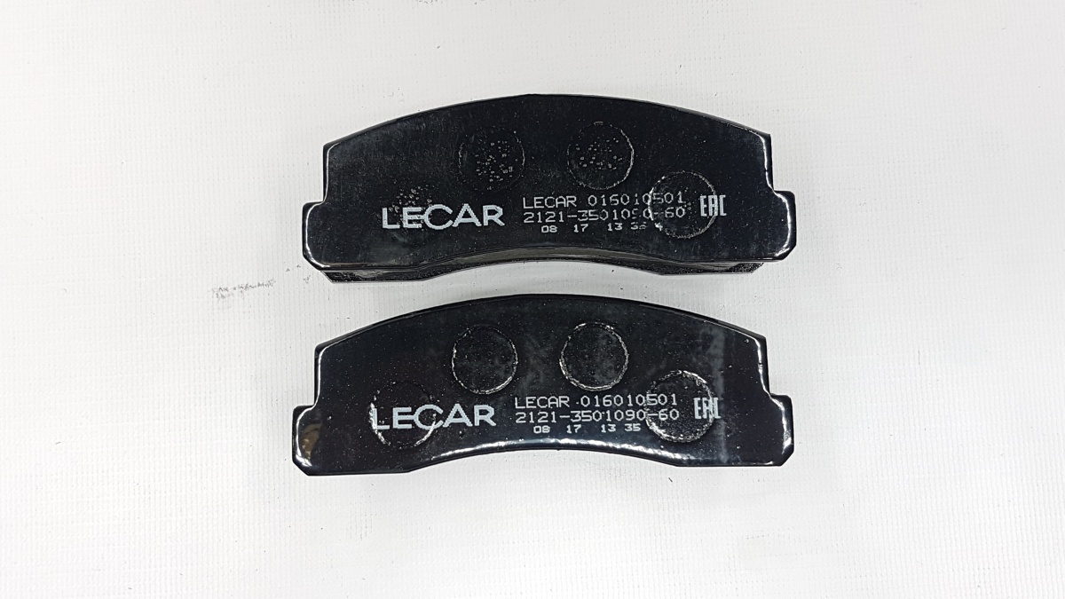 Колодки передние 2121/2123 LECAR